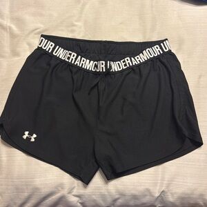 Under Armour Shorts
Black
Medium